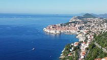 Private transfer: Split to Dubrovnik with side-trip to Makarska