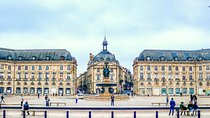 Historic Bordeaux: Exclusive Private Tour with a Local