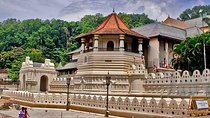 Private One day Tour to the Last remaining Kingdom "Kandy" in Sri Lanka.