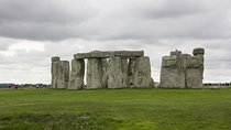 Stonehenge,Bath & Salisbury in Executive Luxurious Vehicle Private Tour 