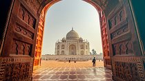 Private Sunrise Taj Mahal Tour with 5 star breakfast.