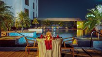 Instagram Photoshoot With Romantic Dinner Date - Charming Poolside Date