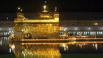 Private Tour of Golden Temple and Wagah Border with Authentic Punjabi Lunch