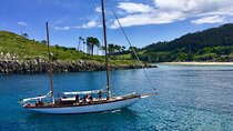 Sail discovering the coast aboard a classic sailboat