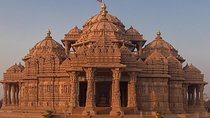 Private Evening Tour to Akshardham Temple with Light and Sound Show