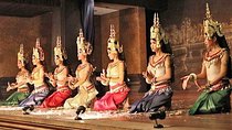 Angkor Village Apsara Theatre & Evening Tour by tuk tuk