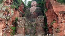 Private Day Tour to Chengdu from Beijing by Air: Leshan Giant Buddha and Pandas