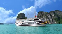 Halong deluxe cruise 2D/1N: Surprise cave, Titop island, Full Meals, best prices