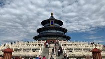 Beijing Private Night Tour: Temple of Heaven, Qianmen Street and Folk Art Show