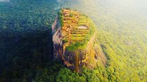 Sigiriya Rock Fortress and Dambulla Cave Temples Private Day Trip
