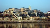 Budapest: Private Historic Walking Tour
