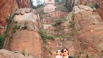 Chengdu Leshan Buddha and Drop off off Railway Station Day Tour