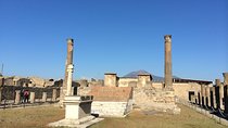 Pompeii-Amalfi Coast tour from Naples with licensed guide included