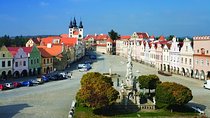 One way transfer from Prague to Vienna with optional stop at Telc (UNESCO)
