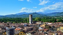2-Hours Relax Walking Tour Through Lucca