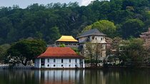 Private Day Tour To Kandy From Wadduwa