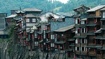 Flexible Chongqing Private Day Tour from Chengdu by Bullet Train