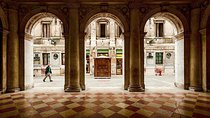 Saint Mark's Basilica and Gondola Tour in the Afternoon