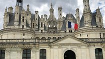 LOIRE VALLEY: Private day-trip to visit Chambord, Cheverny and Chenonceau