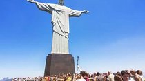 Corcovado & Favela Tour with Transfer
