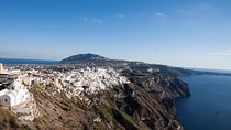 Visit the Highlights of Santorini island.