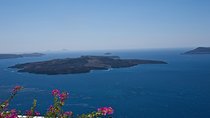 Discover the Real Santorini.