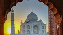 Sunrise Taj Mahal Private Day Trip from Delhi