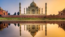 From Delhi: Taj Mahal Private Day Trip with Transfers