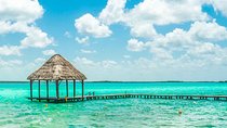 Bacalar Lagoon of 7 Colors from Playa del Carmen and Tulum