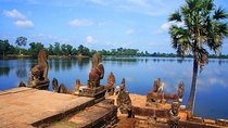 1-Day Angkor Temple Small Group Day Tour 