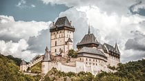 Private Karlstejn castle tour from Prague with glassworks & lunch