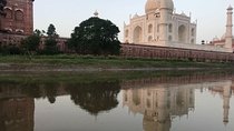 Taj Mahal Sunrise Tour From Delhi by Car