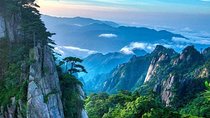 2-Day Huangshan and Hongcun Village Private Tour from Hangzhou by Bullet Train
