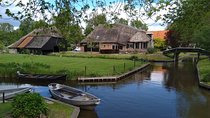 Giethoorn and Enclosing Dike Private Day Tour from Amsterdam