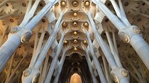 Private complete Gaudi experience in Barcelona (2 days) with hotel pick up