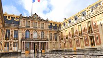 Versailles Small Group Guided Tour with Tranportation from Paris