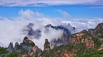 2-Day Private Trip to Huangshan Mountain and Tangmo Ancient Town from Beijing