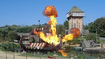 From Paris: Le Puy du Fou, transport + 1 day ticket