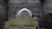 Mini Group Tour to Ming Tombs Underground Palace & Summer Palace Max 6 Pax