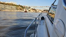 Day trip by private yacht to Curva da Lomba from Porto