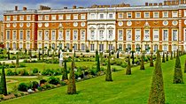 Windsor Castle & Hampton Court Palace, Private Tour Including entry pass