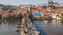 Berlin to Prague - Private Transfer with 2 hours of Sightseeing