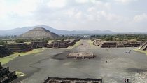 Teotihuacan pyramids from San Miguel de Allende