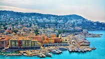Discover the beauty of old district of Nice walking tour