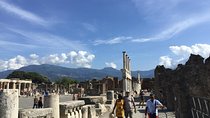 Visiting Pompeii, the ancient Roman city