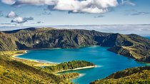 Explore the breathtaking nature of São Miguel island on private tour
