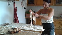 Sono Italiano! Lunch and Cooking Demo in Umbria region Fullday from Rome