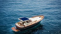 SuperVipYacht Cruise from Rome: Private Fullday Tyrrhenian Sea Excursion
