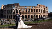 Honeymooners Rome Tour with Professional Photographer and Driver
