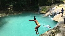 Roundtrip Private Shuttle from Ocho Rios to Blue Hole and Back